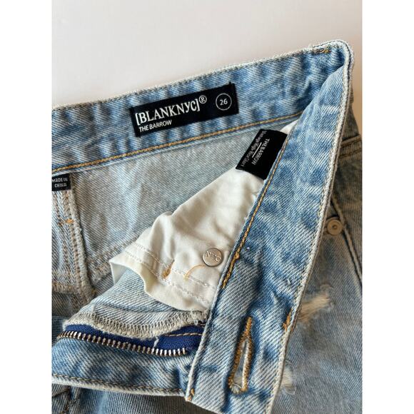 Blank NYC The Barrow Vintage High-Rise Cut Off Light Wash Jean Shorts size 26 - Picture 9 of 16